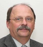 VÍGH LÁSZLÓ akadémikus, a Magyar Tudományos Akadémia Szegedi