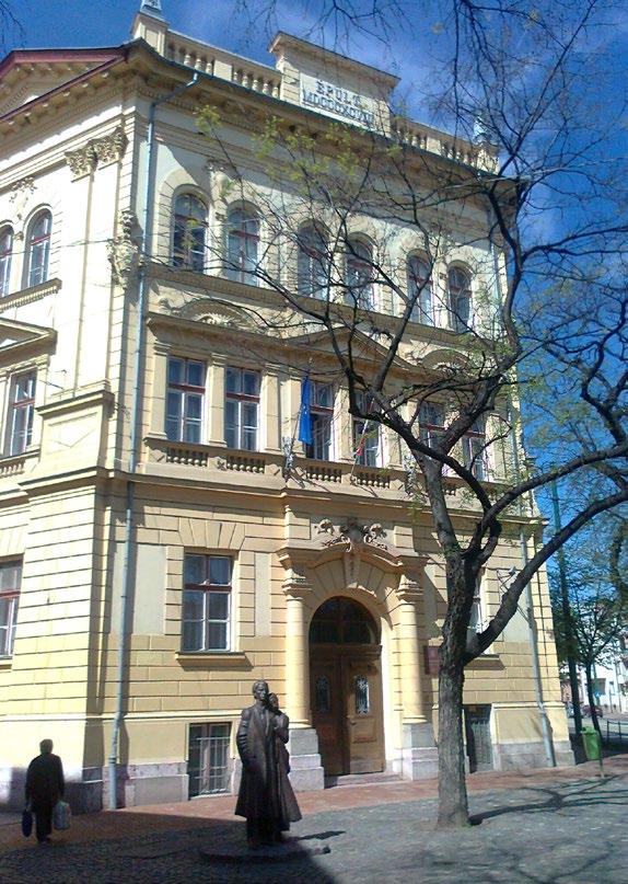 BÁZISISKOLÁK BÁZISISKOLÁK SZEGEDI RADNÓTI MIKLÓS KÍSÉRLETI GIMNÁZIUM IGAZGATÓ: GÁL BÉLA LABORVEZETŐ HELYETTES: BORBOLA ANDREA (Lásd: 14. o.