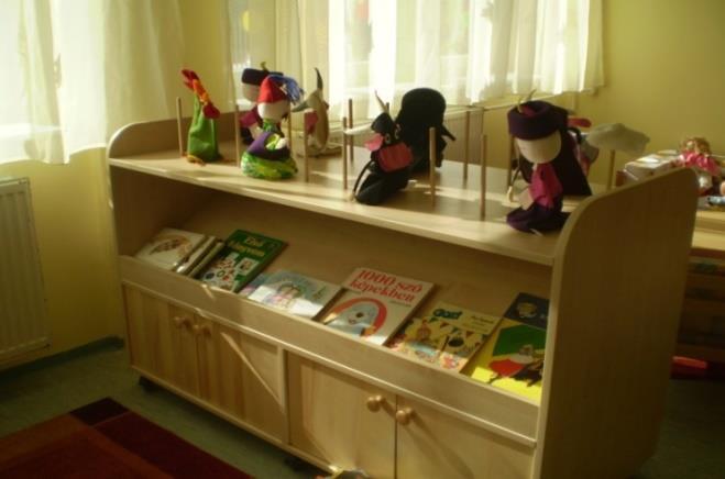 lehetővé teszi a kölcsönhatást a külvilággal. Kompetencia: A kompetencia valamely funkció teljesítésére való alkalmasságot jelenti.