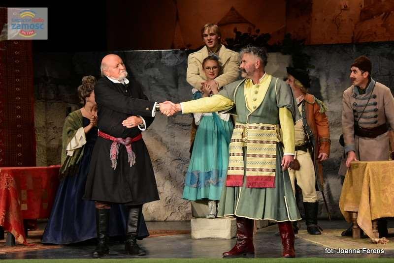Gościnnie wystąpili również aktorzy Teatru Kontynuacja Niżańskiego Centrum Kultury Sokół.