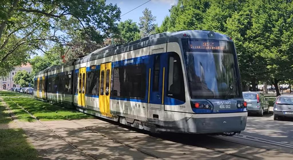 Közlekedési fejlesztések Szeged-Hódmezővásárhely tram-train, innovatív közlekedési rendszer, nemzetstratégiai jelentőséggel Jelenleg tesztüzem Az átadás
