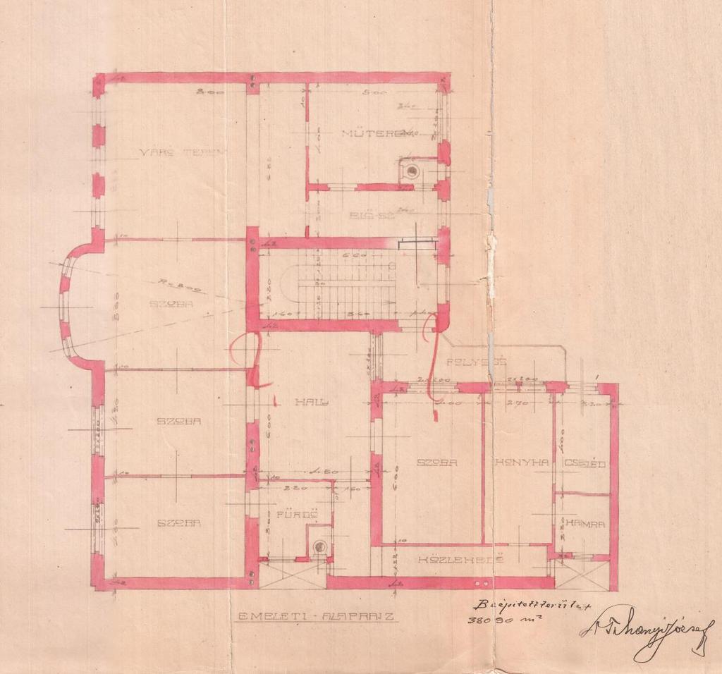 34. kép A Tihanyi ház emeleti terve 64 polával koronázott rizalit adta volna a nagyméretű keretezett ablakokkal alakított ingatlan főhangsúlyát.