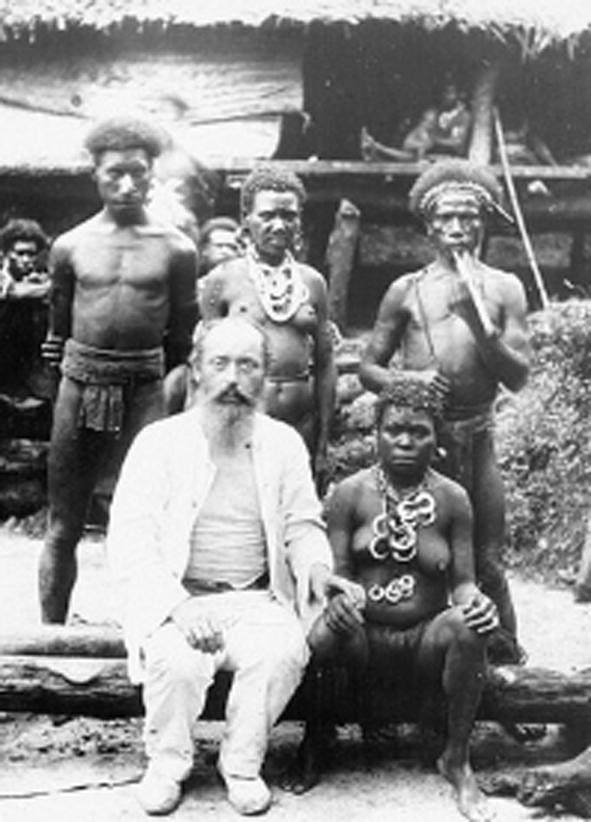 2008. március 6. MAGYAR ÉLET 9. oldal Tervek szerint a napokban indul egy expedíció Új-Guineába Fenichel Sámuel jeltelen sírjának felkutatására és ha ez sikerül, halálának 115.