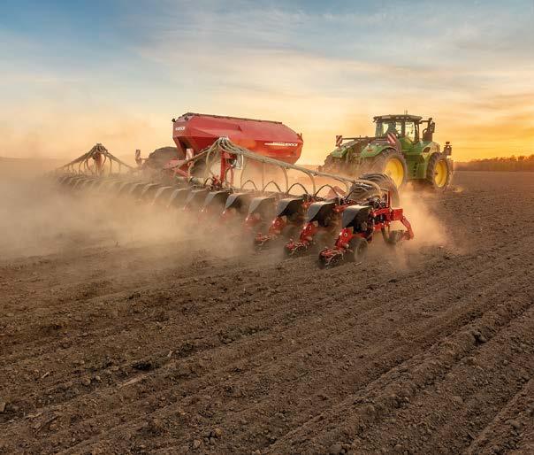 A Kernel gazdaság 17 és 18 km/h közötti sebességgel vetett egy Maestro 24 SX-szel. Három műszakban dolgozva sikerült 24 óra alatt 400-450 hektárt elvetni.