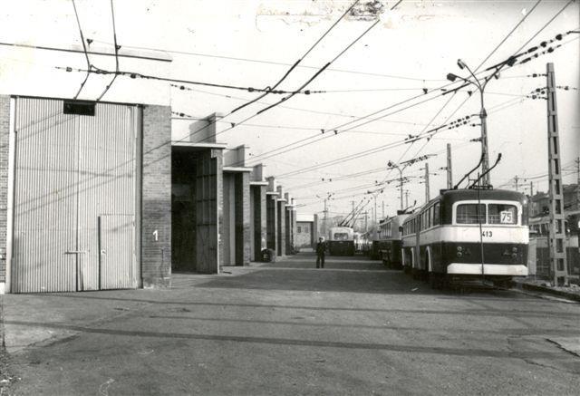 GYAKORLATI MEGVALÓSÍTÁS - Járműszerelők elméleti és gyakorlati képzése 1978. november 08. és 1979. március 09-e között. Képzési hely: BKV Trolibusz Üzemegység: Budapest, X. ker. Zách u. 6-8.