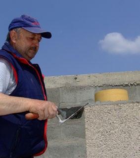 Ráhelyezzük a beton konzollapot.