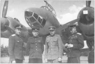 MeHHaaz, opaena CyBOpOBa JlbBOBCKHH BAK / Guards Red Flag, Suvorov-order Lvov Bomber Aviation Corps/ Aspern, in 1955 Aspern, 1955-ben (com.: Dmitriy T.