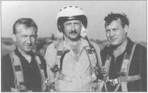 In June 1987, the 88 TBapjieHCKHH KpaKOBCKHH opaena EoraaHa XMejibmmKoro AÍIHE (pp. 41426) /88 guards Krakkow order of B.