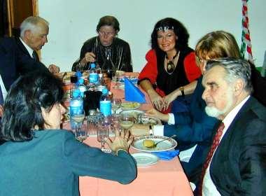 Polgári körök bálja és vacsorabudakalászon Szíjjártó Péter, jelenlegi Külgazdasági és Külügyminiszter a meghívásunkra egy estére