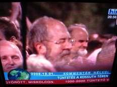 Én a Hír Tv adásában A Kossuth téri egyik tüntetés A naponta több órás tüntetéseken a derekam nagyon