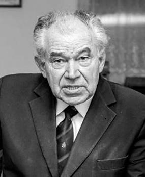 HORKAI LÁSZLÓ református lelkész, püspök Tanulhatunk a történelemből Tizenegy éves voltam 1956-ban. Kárpátalján, Szermén születtem, református lelkész családban.
