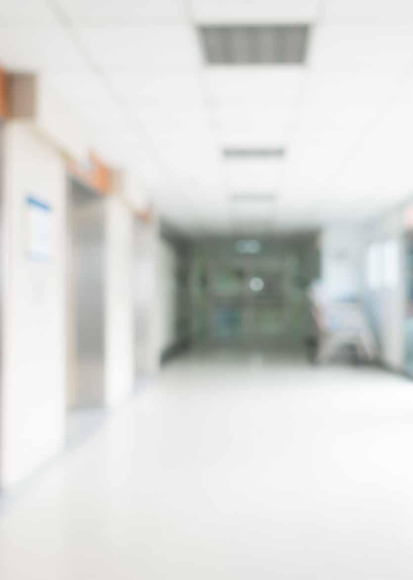 FÉRFI SZAKÁPOLÓ SZETT SZAKDOLGOZÓI FÉRFI NADRÁG Egyenes vonalú nadrág oldalán rátett zsebekkel, kényelmes részben