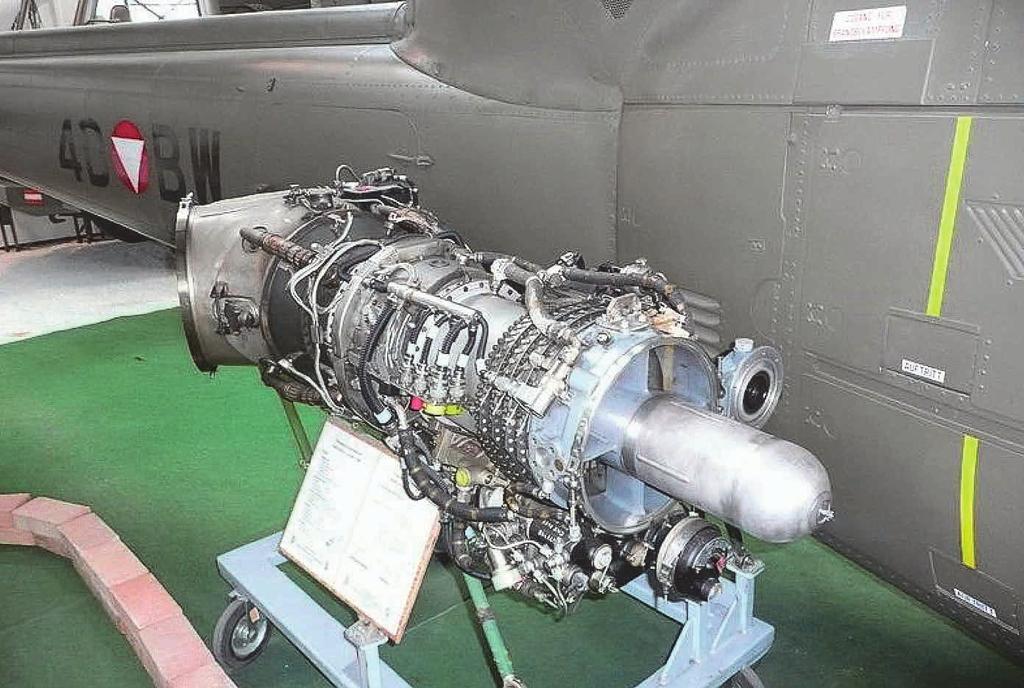 1963-tól, a vietnami háború során kezdték nagy számban alkalmazni a típust. Az UH 1-esből 1950-es évektől napjainkig több mint 16 000 db-ot gyártottak.