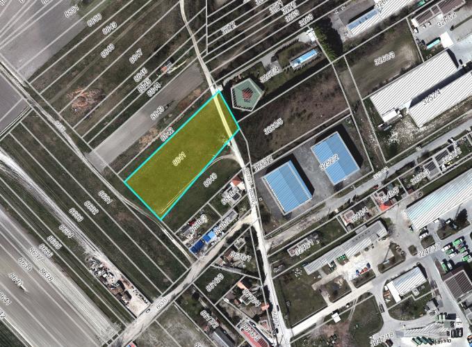 sarok telek szabályozási vonal 1676 hrsz és a 1678/2 hrsz közötti útszakasz szélesítése indokolt 2. SZT 18. 12239/1, 2, 12236,12237 hrsz terület övezeti besorolása HÉSZ 5. melléklet felülvizsgálata 3.