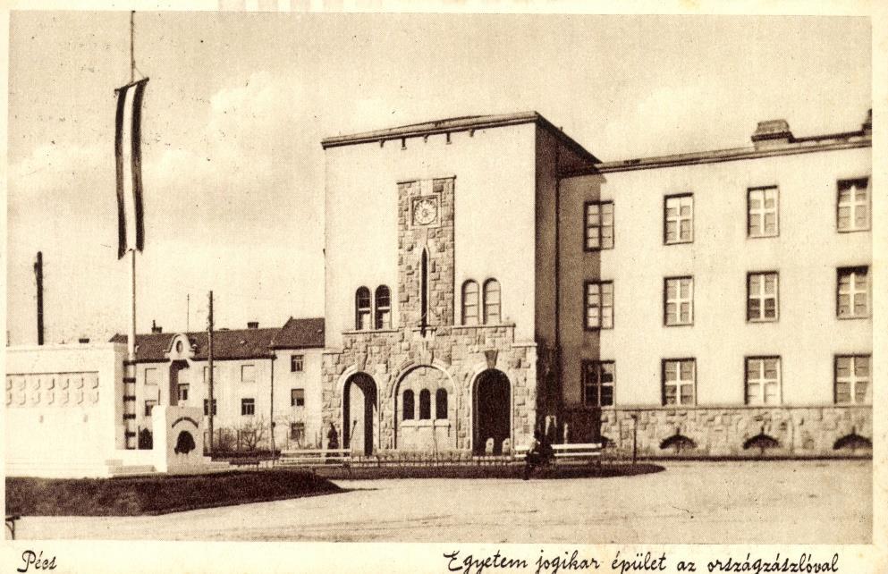 Ennek köszönhetően az országzászlóval kapcsolatos kérdésekben (ünnepségek szervezése, őrségek irányítása, stb.) mindig a Magyar Nemzeti Szövetség Pécs-Baranyai Körének Országzászló Bizottsága döntött.