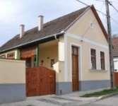 28.) 295. Zoltán u. 16.