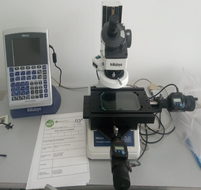 kiküszöbölésük lehetőségeit, a digitális méréstechnika; a 3D koordinátamérés, valamint a reverse engineering (visszamodellezés a mérési adatok alapján) főbb elemeit.