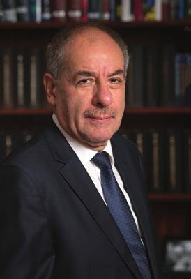 A társadalom felé nyitott Alkotmánybíróság d r. B i r ó n é dr. Fehér Hajnalka levéltáros Magyar Országos Közjegyzői Kamara Közjegyzői Levéltár 5 Szolnok Interjú dr.