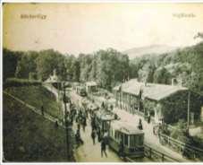 6. kép: Hűvösvölgyi végállomás 1912-ben és 2012-ben Forrás: http://egykor.hu/budapest-ii--kerulet/huvosvolgy-vegallomas/143 http://villamosok.hu/kepek/tatra/huvegall.