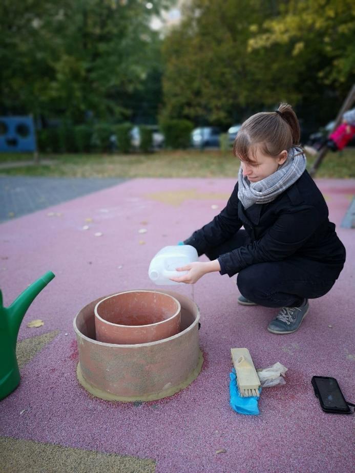 A következő képlettel a burkolat egy pontjában jellemző vízáteresztő képessége számítható [32]: Ahol k b = 4000 D 2 π min {V 1 t 1, V 2 t 2 } (1) kb - burkolat vízáteresztő képessége az adott mérési