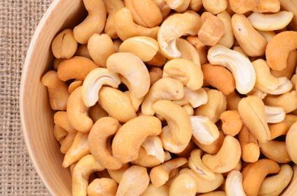 Azonban akárcsak, mint minden diót, mogyorót, natúrba adjunk: ne legyen pörkölt, sós, és ügyeljünk a penészgombák jelenlétére!