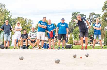 A verseny megnyitóján Pálinkás Róbert, a Helikon Kastélymúzeum igazgatója elmondta, hogy hosszú út vezetett a programig, de nagy öröm számukra, hogy a kastély a sportrendezvénynek helyszínt tudott