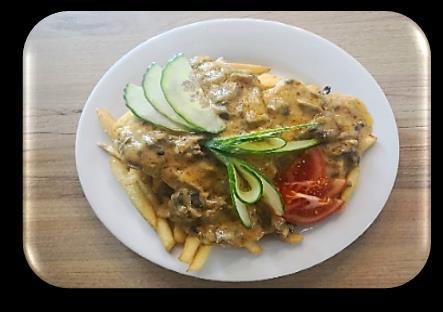 .3 900 Ft Hühnenbrustfilets mit Champignon und mit Pommes frites Breast of Chicken fillet with