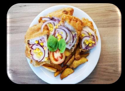hagymával szalonnával, kukoricával, sajttal töltött) with Fried French Cordon țăran(umplute cu șuncă,ceapă, slănină porumb, brânză)cu