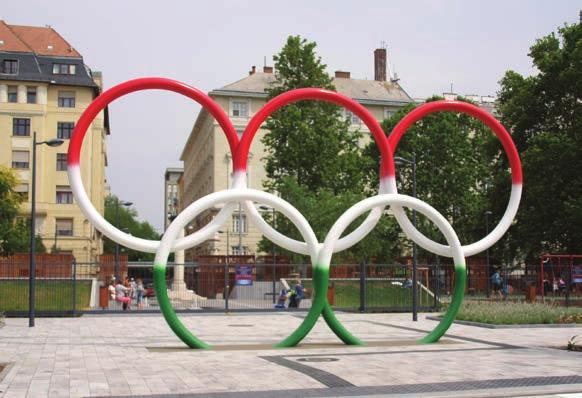 3. A KÖR 9 A fényképen látható olimpiai öt karika Budapesten a Duna partján látható. A félkörívek piros, fehér és zöld színnel lettek lefestve. A következő állítások közül melyik igaz, melyik hamis?