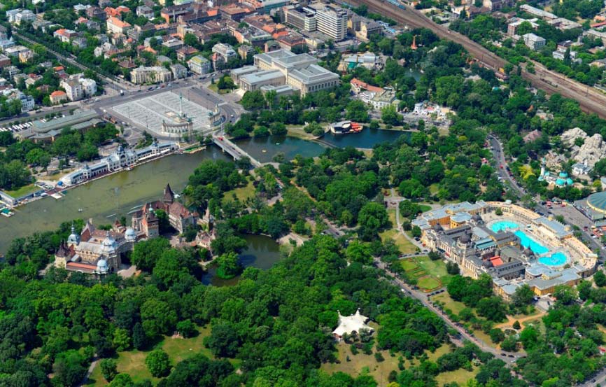 Gazdasági hatáselemzés A befektetés és az adóbevételek összehasonlítása Az előbbiekben rámutatunk arra, hogy a tervezett Liget Budapest projekt megépítése és működtetése olyan nagy értékű projekt,