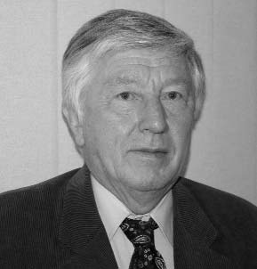 Csak egy szóra Gelányi Gyula biztosítóberendezési szakértõ Az ember hajlamos rá, hogy minden évben azt képzelje, ez az év a legnehezebb, azután pedig kiderül, még nehezebb idõszakok jönnek, a