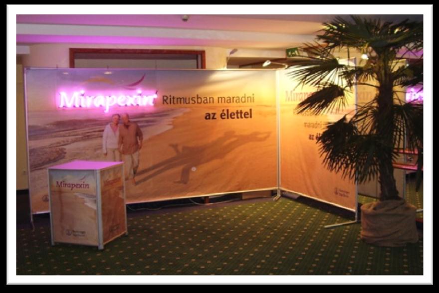 Boehringer Ingelheim Világító felirattal Gyorsan felállítható stand.