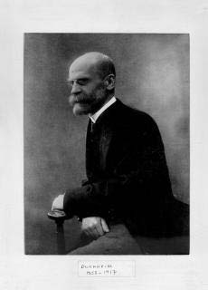 Emile Durkheim Franciaországban született 1858-ban Filozófiát és társadalomelméletet tanult Európa első Szociológia tanszékének