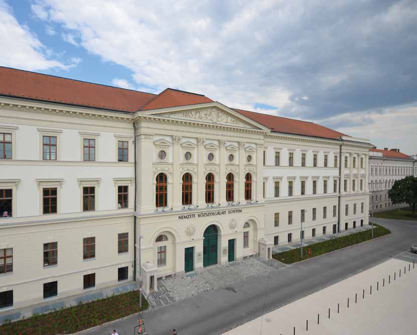 Bizottság javaslata alapján a kormány a 104/2014-es számú rendeletével nyilvánította történelmi emlékhellyé a Ludovika Akadémia egykori épületét, amely ma már a Nemzeti Közszolgálati Egyetem új