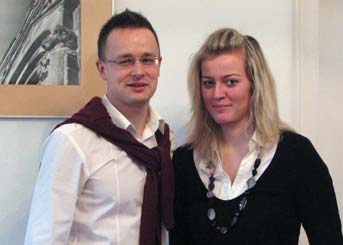 Interjú Szijjártó Péterrel Január 25-én járt iskolánkban Szijjártó Péter, a miniszterelnök szóvivõje.