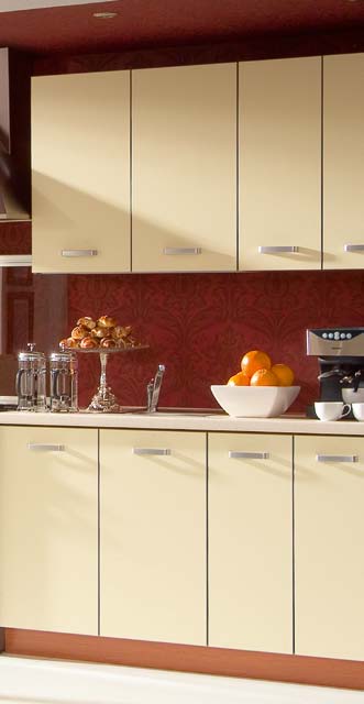 Korszerű konyhák TRAFFIC 87 Egyszerű elegancia Néha a legegyszerűbb megoldások válnak be a