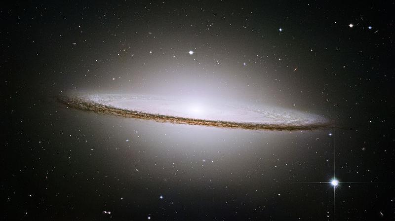 2. kísérlet Messier objektumok Eszközök: Tiszta égbolt ragyogó csillagokkal. Csillagászati távcső (SkyWatcher BD 200/1000 Newton) Messier-album, vagy Internet A kísérlet leírása: 63.