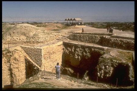 29 Jerikó Jericho, a világ másik-első városa, épült a kőkorszakban 11.000 és 10.000 évvel ezelőtt.