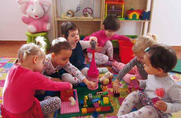 Állítólag nemtetszését fejezte ki az egyszerre festés miatt, amely azt jelentette, hogy a kép minden részletét ugyanolyan fontosnak tartva készítik el képet.