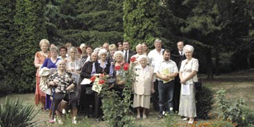 K Az el nem felejtett fogadalom - Jubileumi Konfirmáltak Találkozója Tokajban 26 Sárospataki Református Lapok étszeresen ünnepelhetett 2007. augusztus 19-én a tokaji református gyülekezet.