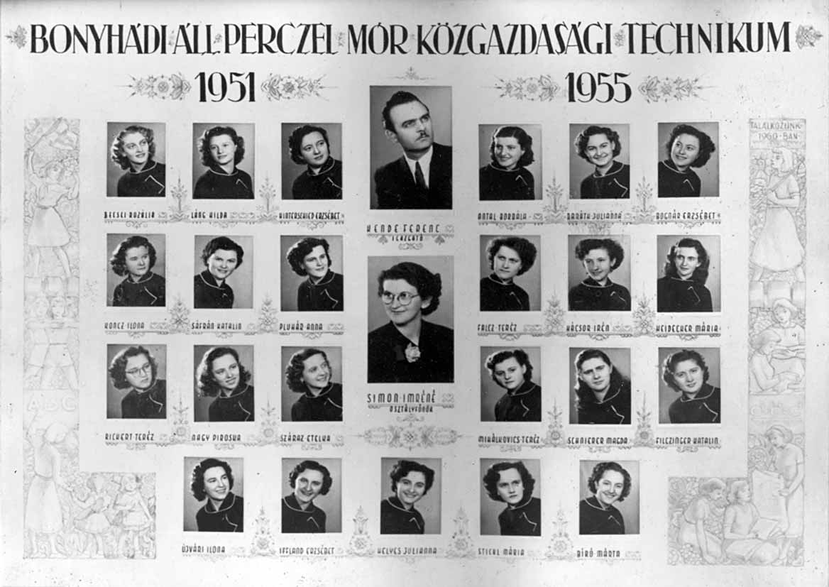 1951-1955 Tablók könyve 1954/55. tanév, IV. B Diákok soronként: 1. sor: Becsei Rozália, Láng Hilda, Hinterschied Erzsébet, Antal Borbála, Baráth Julianna, Bognár Erzsébet; 2.