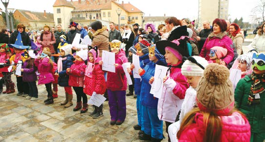 Szijártó Valéria jegyző, Somogyvári Ákos karnagy, a Magyar Kórusok, Zenekarok és Népzenei Együttesek Szövetségének titkára és számos intézményvezető és zenepedagógus.