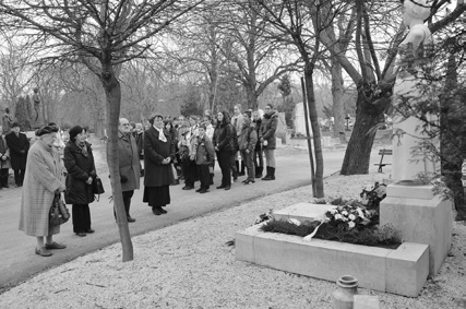 1925-ben jelentek meg az első gyermekkarok, majd követték a csodálatos vegyeskarok.