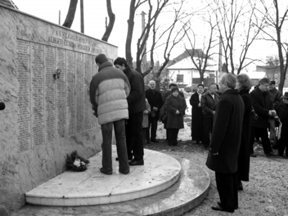 Többek között olyan lépések idejében történő felvállalása vezetett ilyen eredményre, amelyek egyik-másika (a Művészeti Iskola működtetésének megyei kézbe történő adása, vagy a napköziotthonos konyha