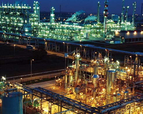Supply chain management has been very successful over the past few years, and has played a key role in meeting this target, which enables MOL to react quickly and flexibly to any changes in the