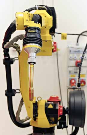 Aristo robot csomag Fanuc Arc Mate 100 ic & 120 ic - W8 2 Anybus Aristo robot csomag + Robofeed 3004 HW Rendelési információk Léghűtéses csomag Áramforrások* Aristo Mig 5000i, 400 V 0459 230 880