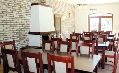 DAOP 2012: Panzió építése. Borászatunk nyolcszobás panzióval bővült, ahol 24 vendéget tudunk elszállásolni magas színvonalon.