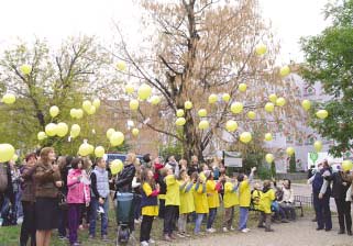 2012/20. szám Szociális 7 Támogató Szolgálat sérült embertársainkért Az Óbudai Rehabilitációs és Foglalkoztatási Központ Támogató Szolgálata a III.