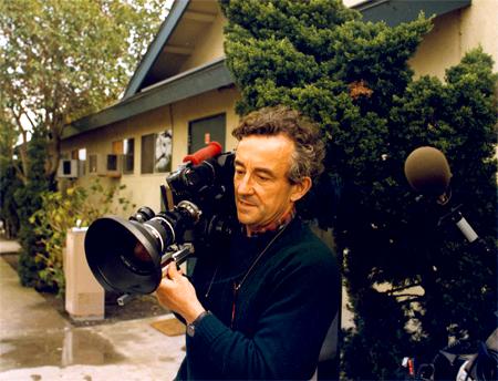 7 Nem kritikusként kezdte a filmmel való foglalkozást, később sem volt a Cahiers kritikusa, noha egyike a legolvasottabb, legműveltebb rendezőknek.