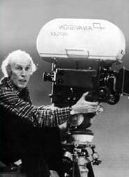 A hetvenes évek óta több közös kísérleti tévéfilmet, esszé- és nagyjátékfilmet is készítettek. A svájci Rolle nevű kisvárosban élnek. ERIC ROHMER (1920 2010) Eredeti neve: Jean-Marie Maurice Schérer.
